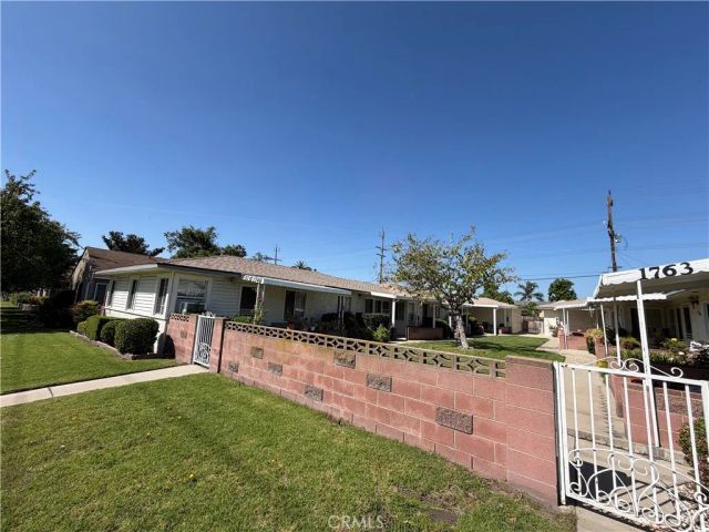 1749 N Hollywood, Burbank, CA 91505