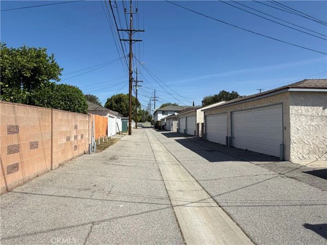 1749 N Hollywood, Burbank, CA 91505