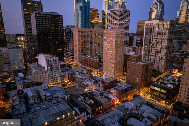 2017 SANSOM ST, Philadelphia, PA 19103