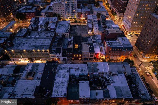 2017 SANSOM ST, Philadelphia, PA 19103