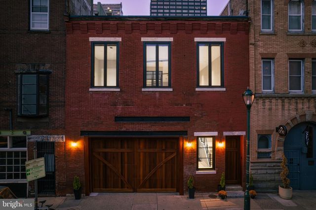 2017 SANSOM ST, Philadelphia, PA 19103