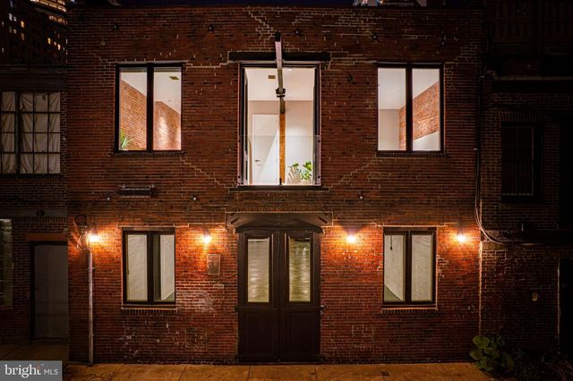 2017 SANSOM ST, Philadelphia, PA 19103