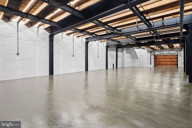 2017 SANSOM ST, Philadelphia, PA 19103