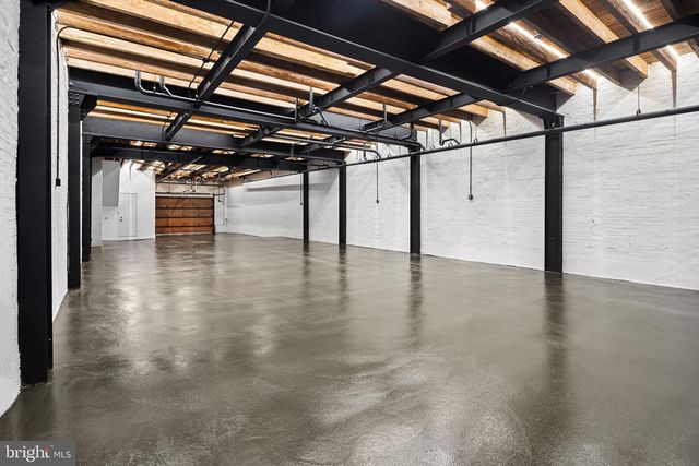 2017 SANSOM ST, Philadelphia, PA 19103