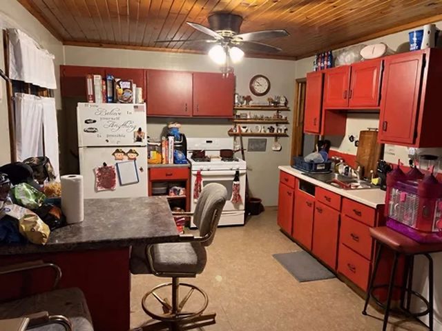 273 W Station Street, St. Anne, IL 60964