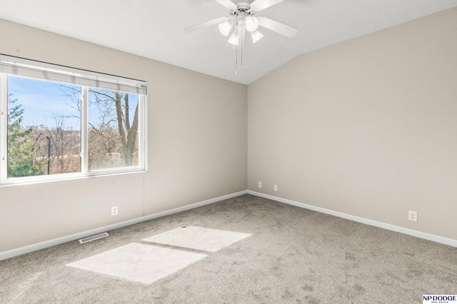 7841 Bondesson Street, Omaha, NE 68122