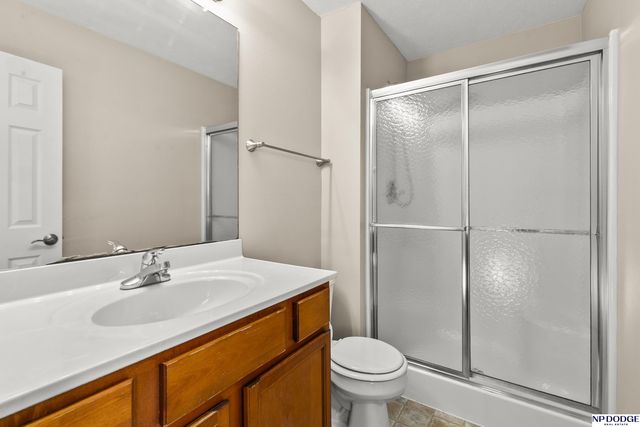 7841 Bondesson Street, Omaha, NE 68122