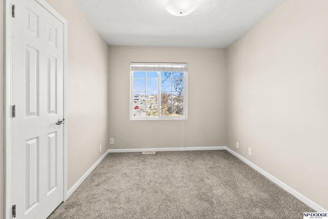 7841 Bondesson Street, Omaha, NE 68122