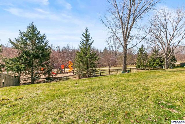 7841 Bondesson Street, Omaha, NE 68122