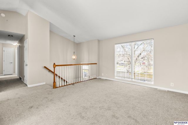 7841 Bondesson Street, Omaha, NE 68122