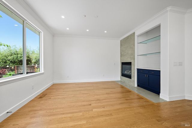 997 Lupine Ct, Healdsburg, CA 95448