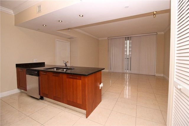 4100 Salzedo Street 512, Coral Gables, FL 33146