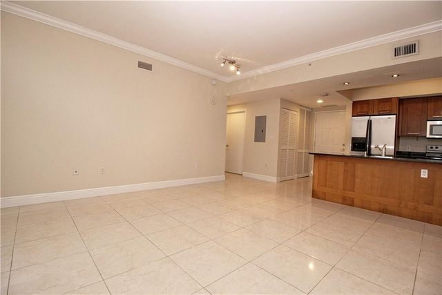 4100 Salzedo Street 512, Coral Gables, FL 33146