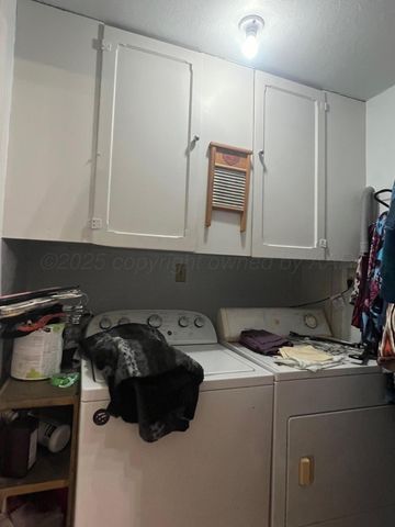 716 W Cleveland Street, Memphis, TX 79245