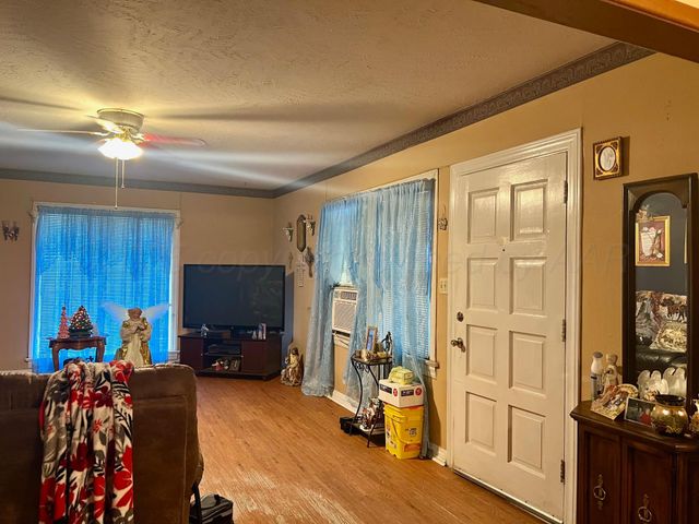 716 W Cleveland Street, Memphis, TX 79245