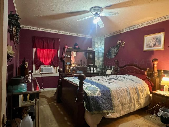 716 W Cleveland Street, Memphis, TX 79245