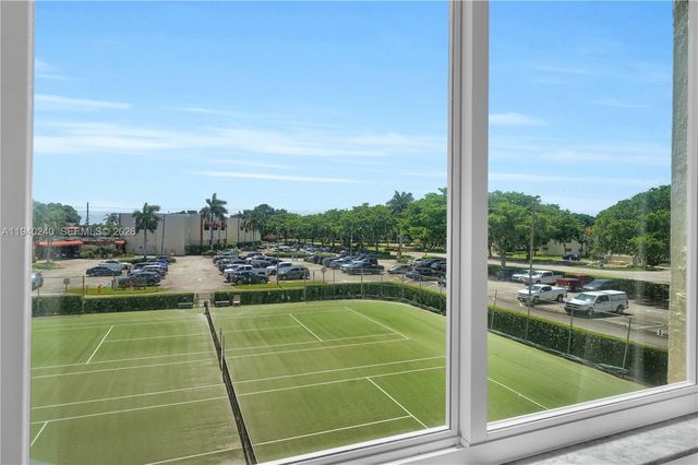 8900 Washington Boulevard 320, Pembroke Pines, FL 33025