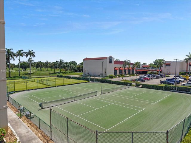 8900 Washington Boulevard 320, Pembroke Pines, FL 33025
