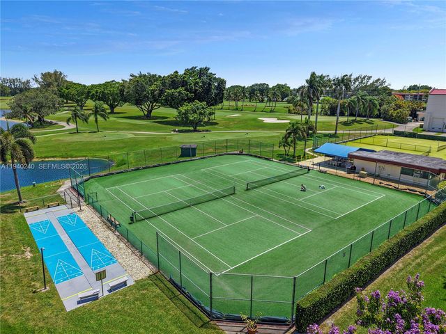 8900 Washington Boulevard 320, Pembroke Pines, FL 33025