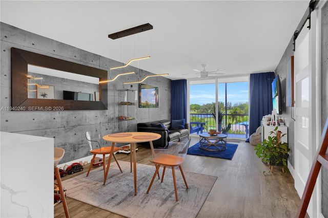 8900 Washington Boulevard 320, Pembroke Pines, FL 33025