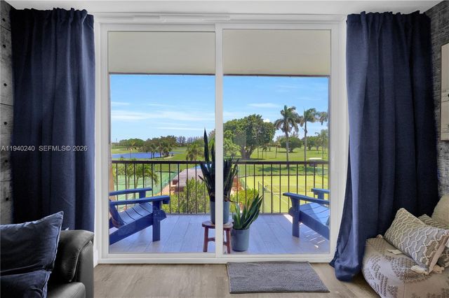 8900 Washington Boulevard 320, Pembroke Pines, FL 33025