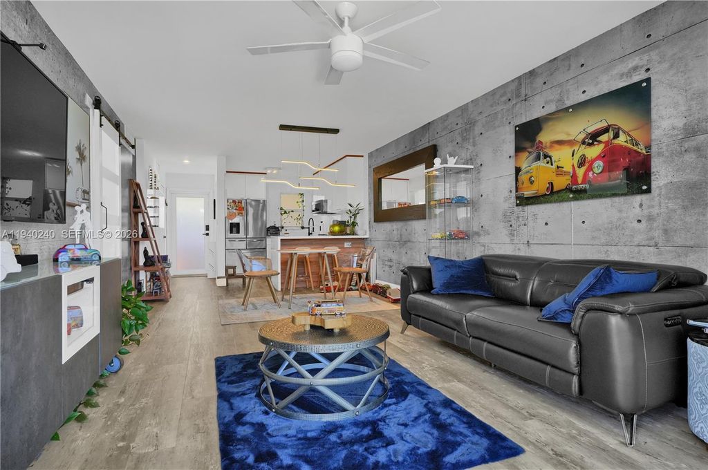 8900 Washington Boulevard 320, Pembroke Pines, FL 33025