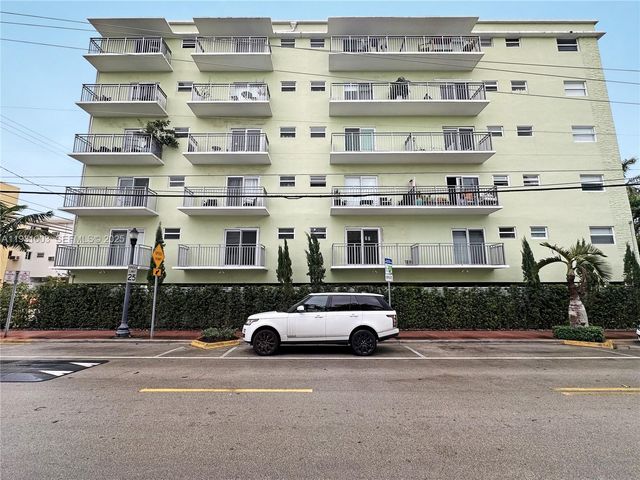 363 Washington Ave 25, Miami Beach, FL 33139