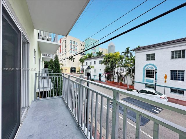 363 Washington Ave 25, Miami Beach, FL 33139