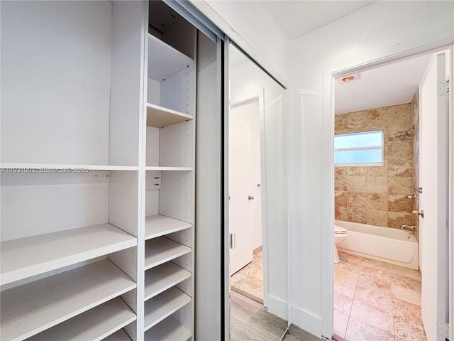 363 Washington Ave 25, Miami Beach, FL 33139