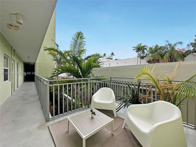 363 Washington Ave 25, Miami Beach, FL 33139