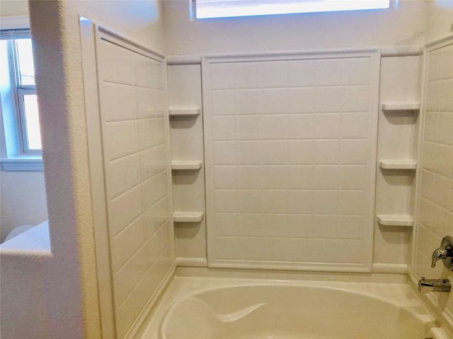 925 Rutherford Drive, Crowley, TX 76036