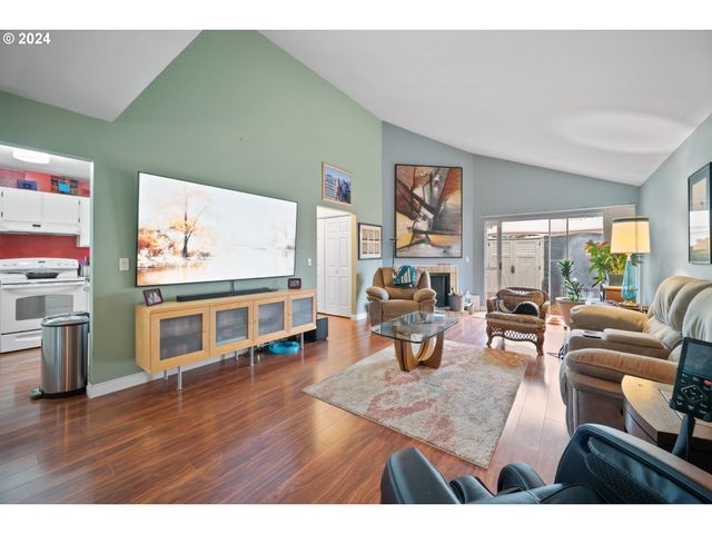 1785 Nw ROLLING HILL Dr, Beaverton, OR 97006