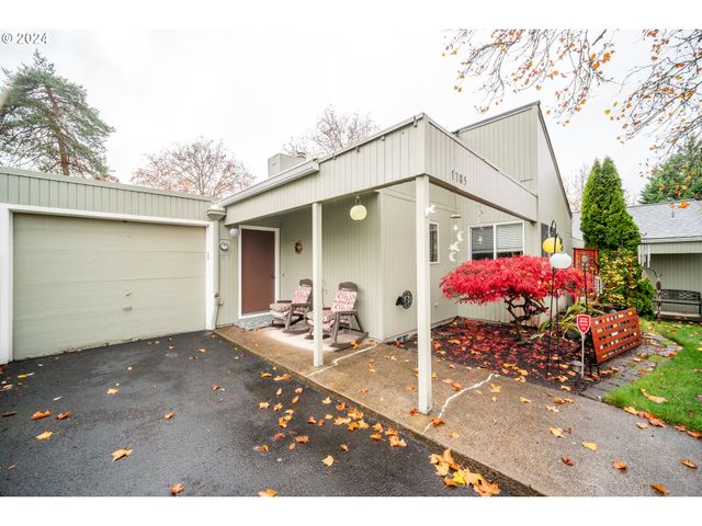 1785 Nw ROLLING HILL Dr, Beaverton, OR 97006