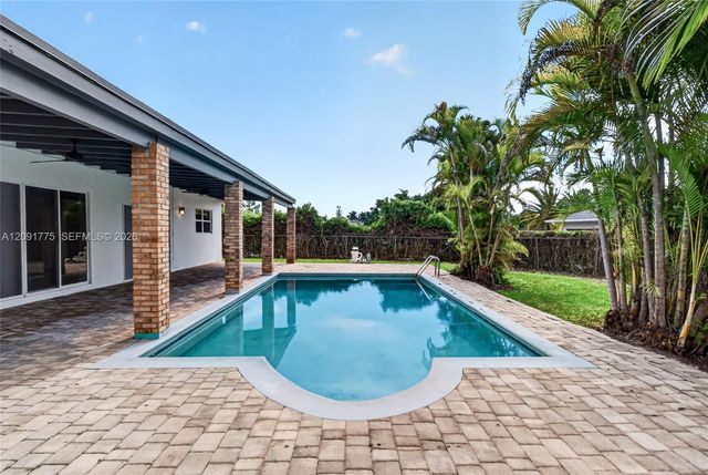17400 SW 89th Court, Palmetto Bay, FL 33157