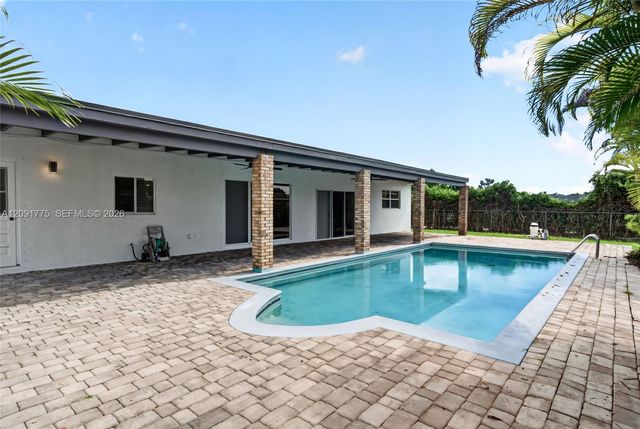 17400 SW 89th Court, Palmetto Bay, FL 33157