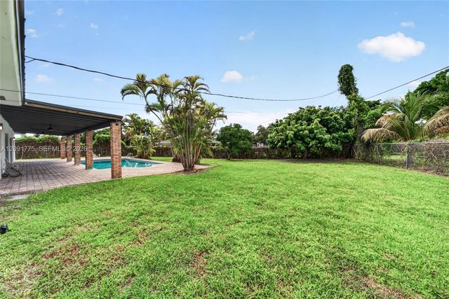 17400 SW 89th Court, Palmetto Bay, FL 33157
