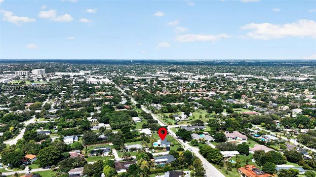 17400 SW 89th Court, Palmetto Bay, FL 33157