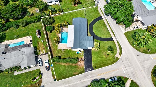 17400 SW 89th Court, Palmetto Bay, FL 33157
