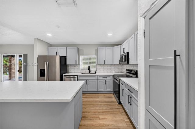 17400 SW 89th Court, Palmetto Bay, FL 33157