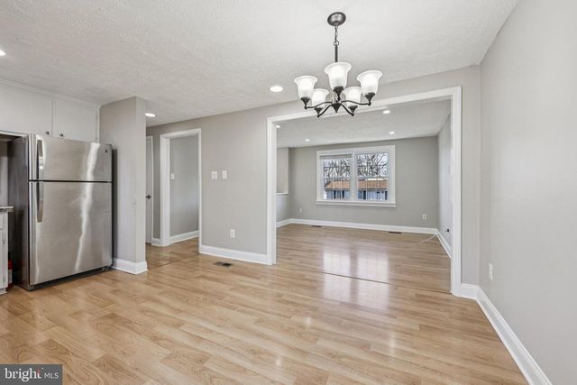 546 ROCKBRIDGE DR SE, Leesburg, VA 20175