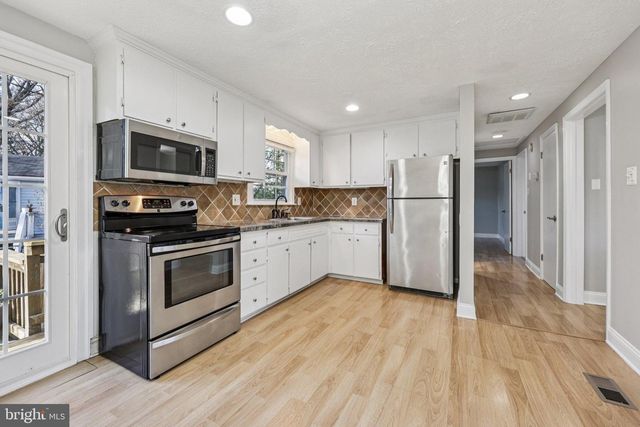 546 ROCKBRIDGE DR SE, Leesburg, VA 20175