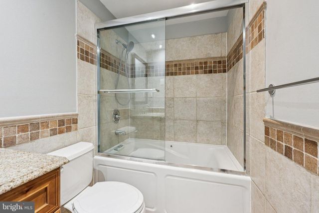 546 ROCKBRIDGE DR SE, Leesburg, VA 20175