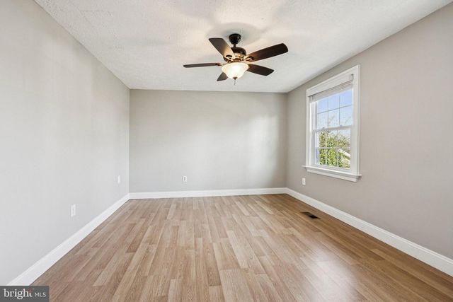 546 ROCKBRIDGE DR SE, Leesburg, VA 20175