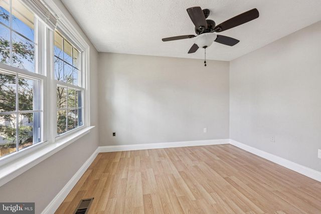 546 ROCKBRIDGE DR SE, Leesburg, VA 20175