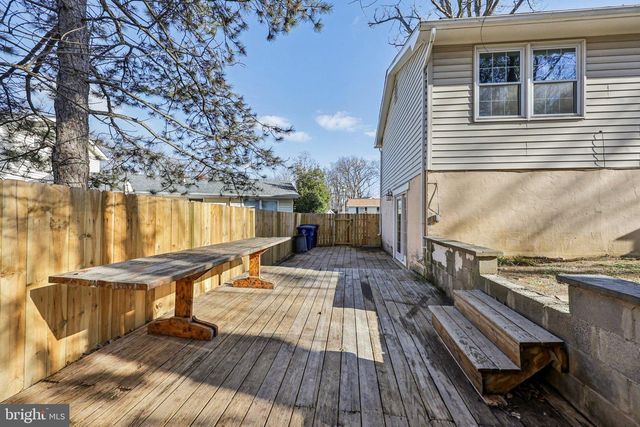 546 ROCKBRIDGE DR SE, Leesburg, VA 20175