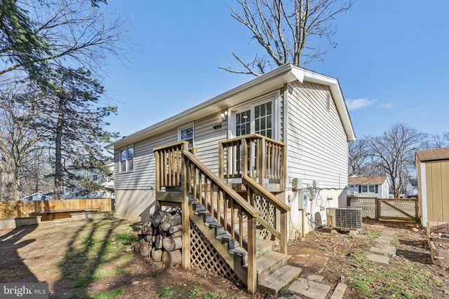 546 ROCKBRIDGE DR SE, Leesburg, VA 20175