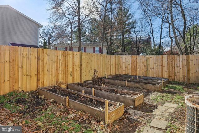 546 ROCKBRIDGE DR SE, Leesburg, VA 20175