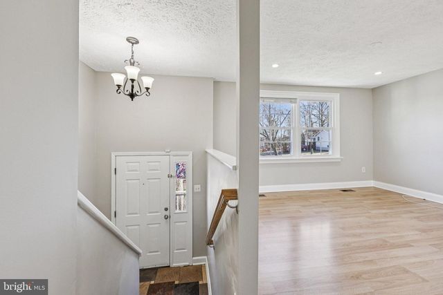 546 ROCKBRIDGE DR SE, Leesburg, VA 20175