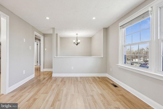 546 ROCKBRIDGE DR SE, Leesburg, VA 20175