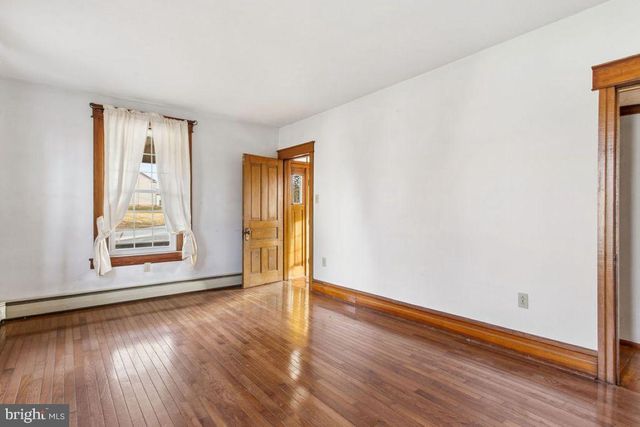 850 IRISHTOWN RD, New Oxford, PA 17350